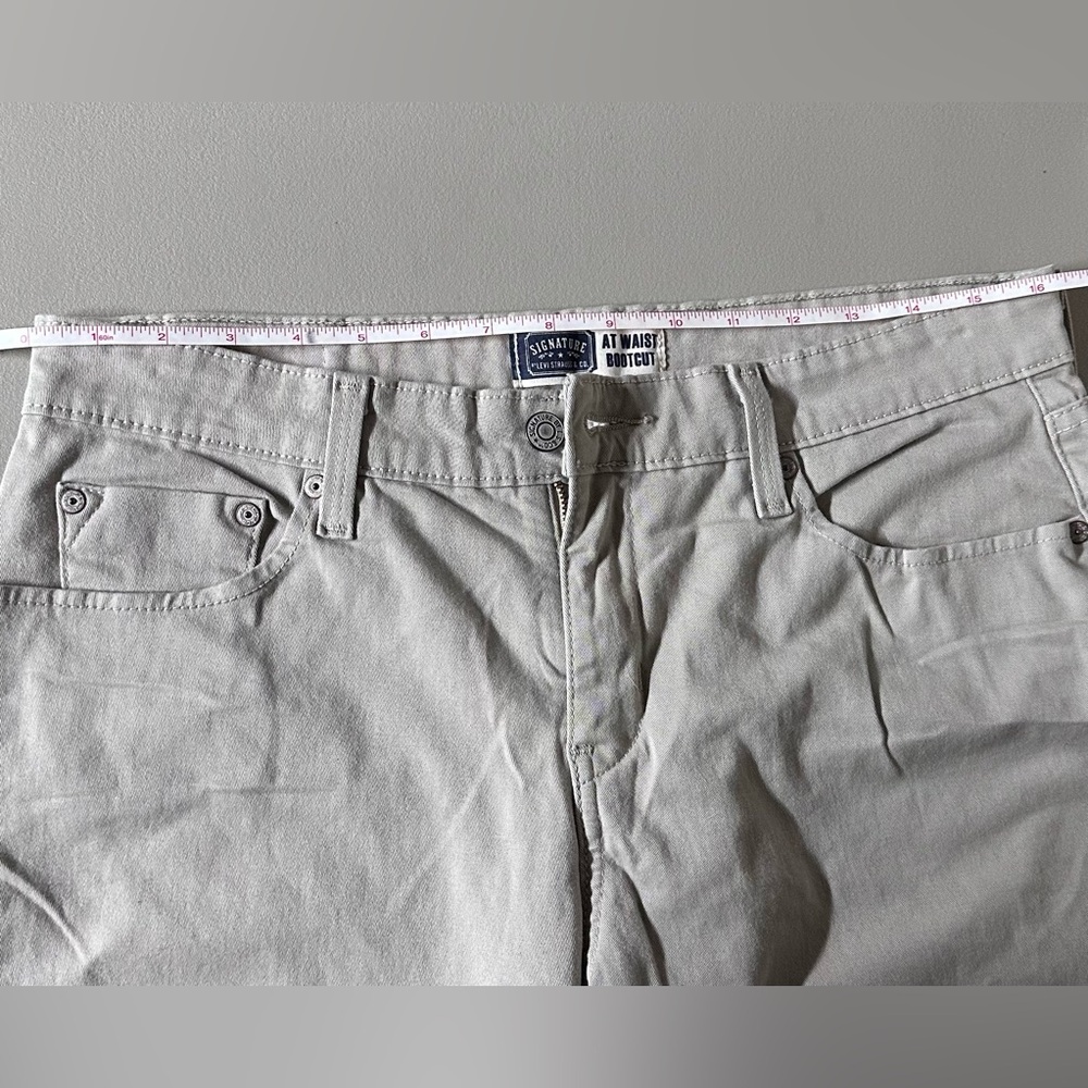 Levi’s Boot Cut Light Khaki, Size 12 short - Picture 2 of 9